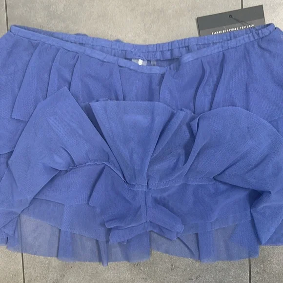 Norma Kamali Ruffle Skort in Blue - Picture 3 of 10